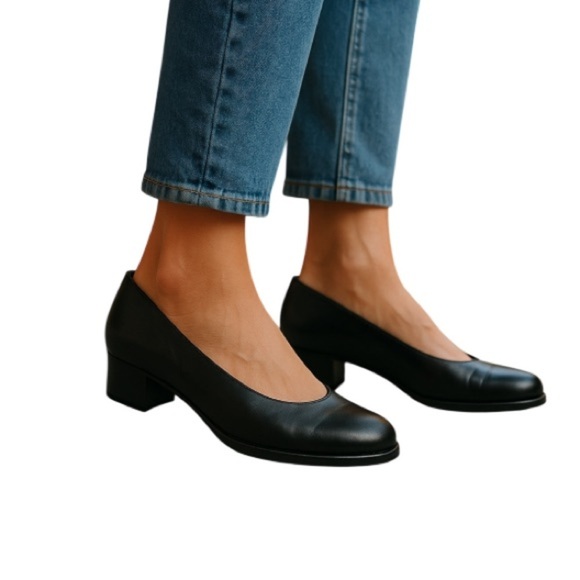 ROCKPORT Chunky Heel Pump Black Leather Round Toe Cushion Insole Minimalist 7.5 - Picture 1 of 11